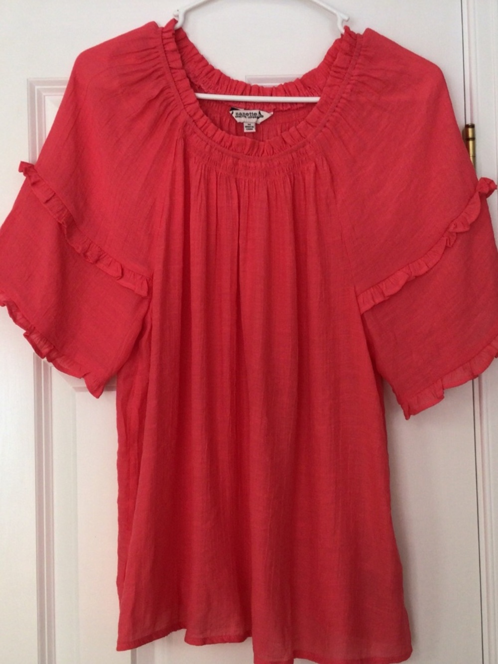 Nanette Lenore coral top. Great breezy top over jeans or pants!